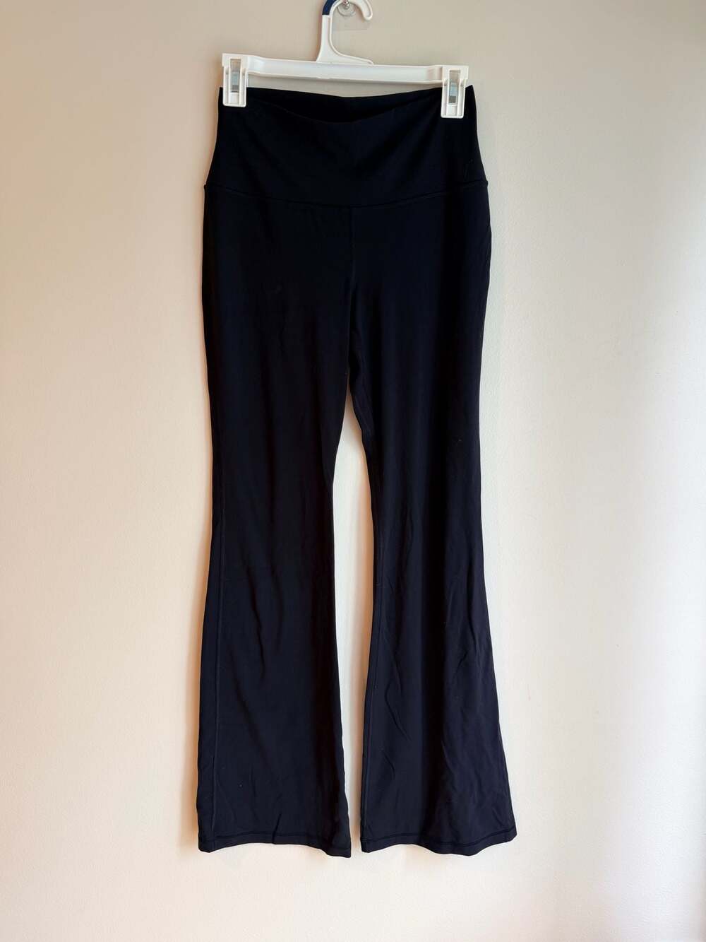Aritzia Golden High-Rise Flare Leggings Black Size 10 - Picture 1 of 7